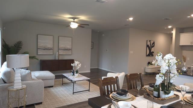 Building Photo - 3401 Triumph Dr