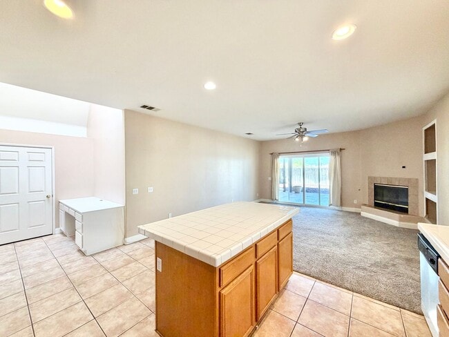 Building Photo - 37961 Veranda Way