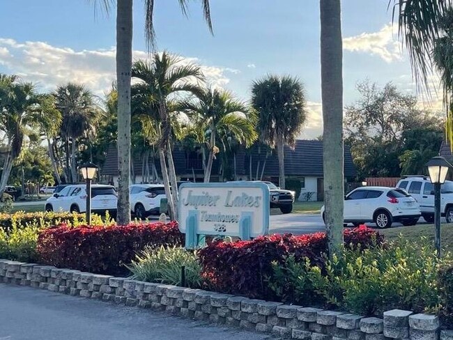 Building Photo - 326 Jupiter Lakes Blvd