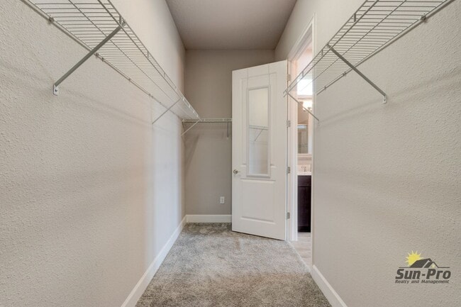 Building Photo - 6263 W Fallsgrove Ln