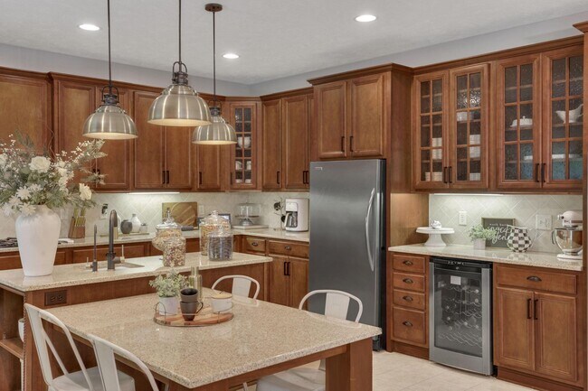 Building Photo - 7097 Pleasant Colony Cir