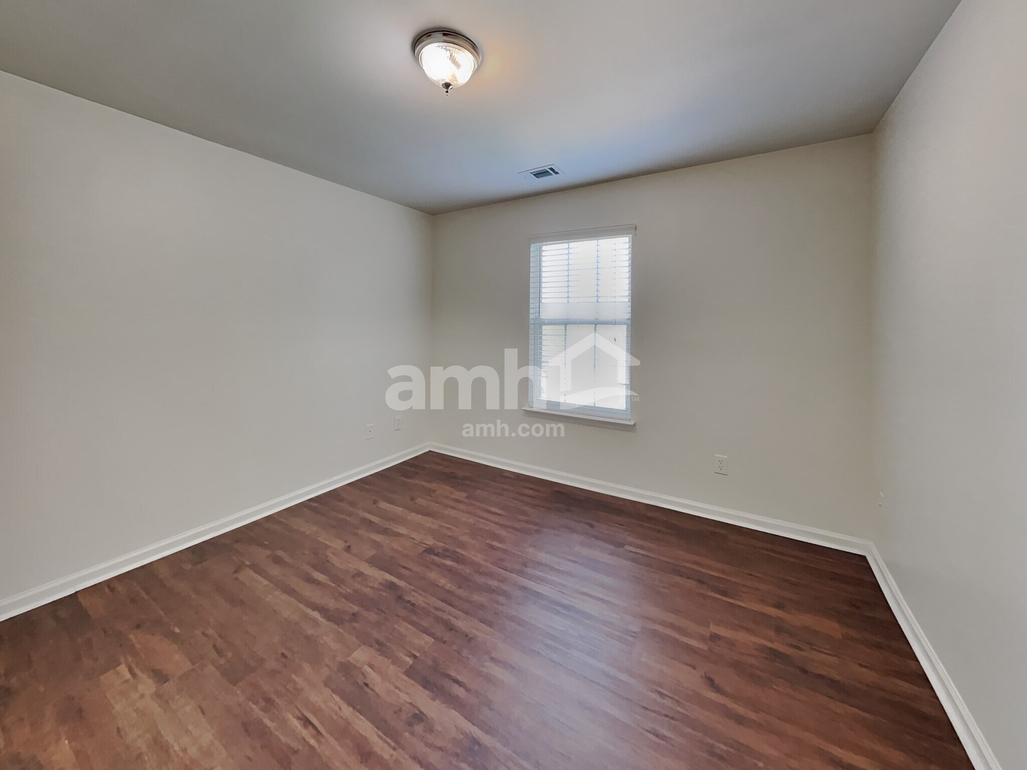 Building Photo - 219 Chandeleur Dr