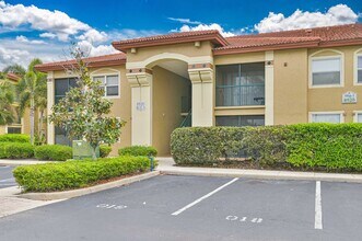 Building Photo - NOW AVAILABLE - Updated 1st Floor Condo in Bonita!