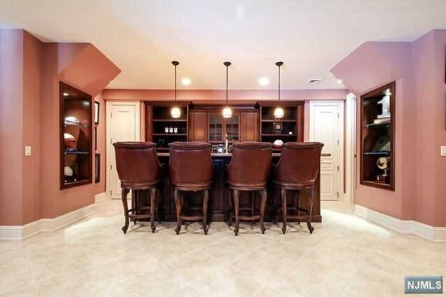 Building Photo - 174 Vaccaro Dr