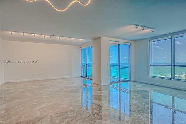 Building Photo - 3535 S Ocean Dr