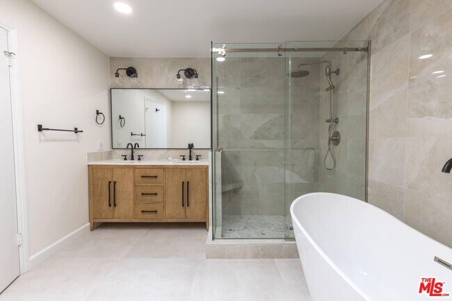 Building Photo - 1509 Greenfield Ave