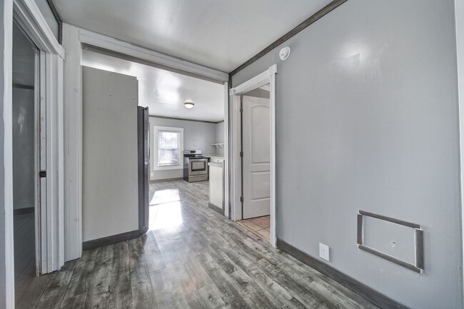 Building Photo - Wonderful Cottage Home in Gastonia!