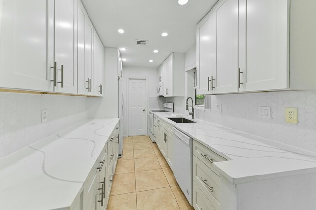 Building Photo - 243 NW 35th St