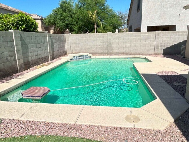 Building Photo - MOUNTAIN VISTA RANCH HOME WITH POOL AND SP...