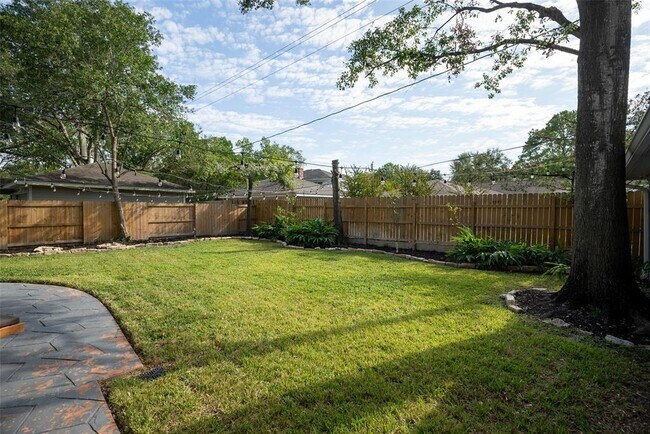Building Photo - 12423 Honeywood Trail
