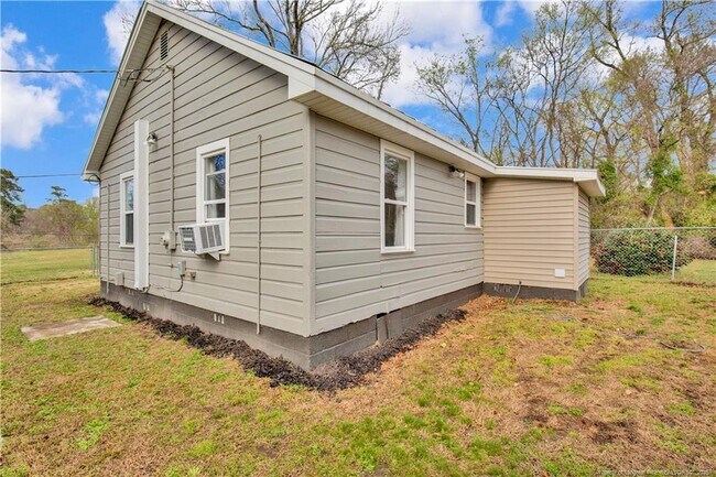 Building Photo - 326 Hawley Ln