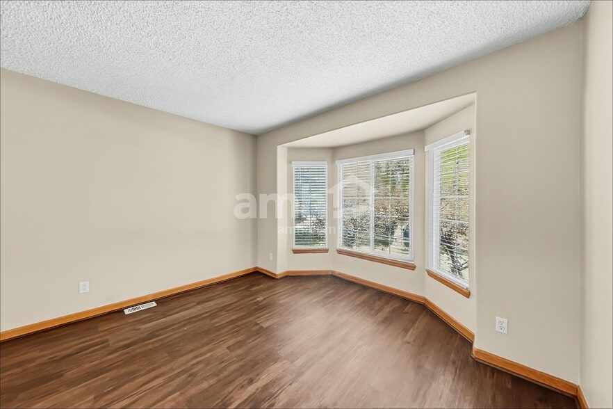 Building Photo - 20912 E Crestline Cir
