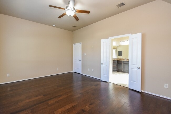 Building Photo - 11511 Ryan Manor Dr