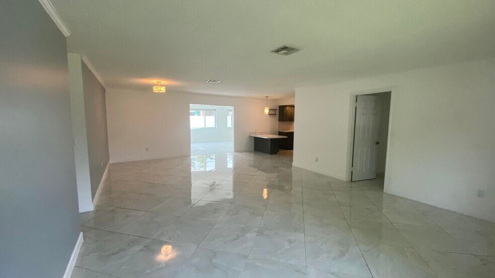 Building Photo - 3100 Indian Trl