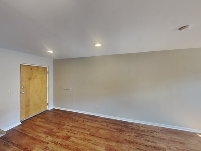 Building Photo - 31 Chittenden Ave
