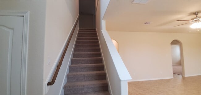 Building Photo - 2530 Remembrance Cir