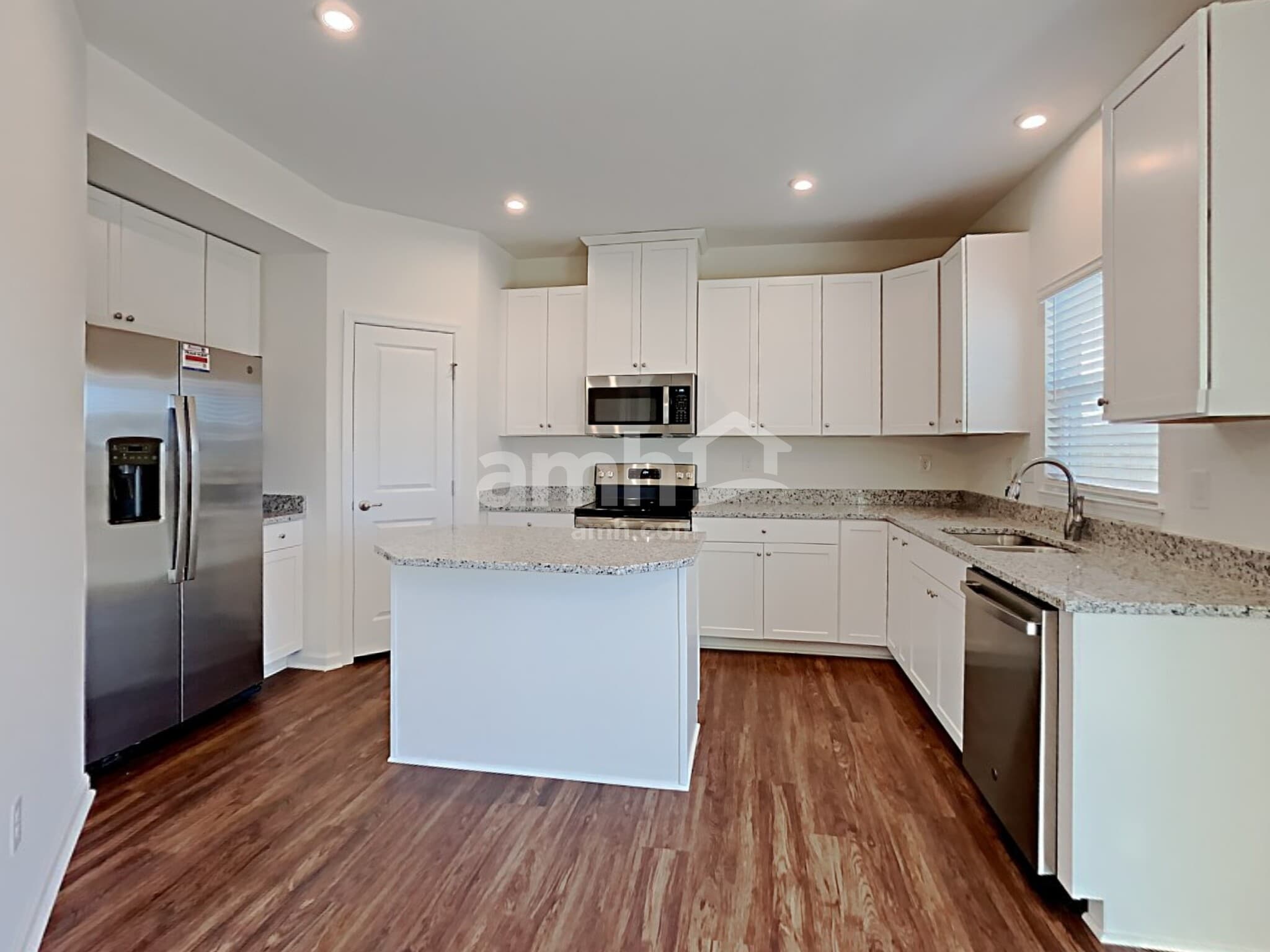 Building Photo - 5053 Twin River Dr