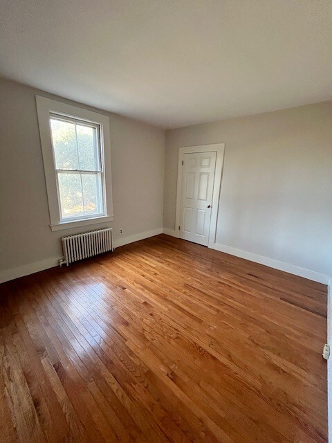 Building Photo - 49 Beacon St