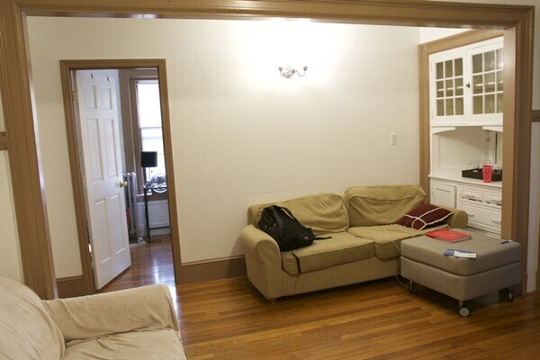 Building Photo - 447 Park Dr