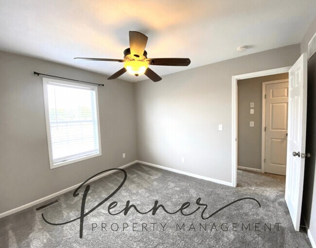 Building Photo - 2207 Cherokee Dr