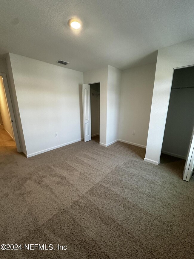 Building Photo - 35 Tidal Bch Ave