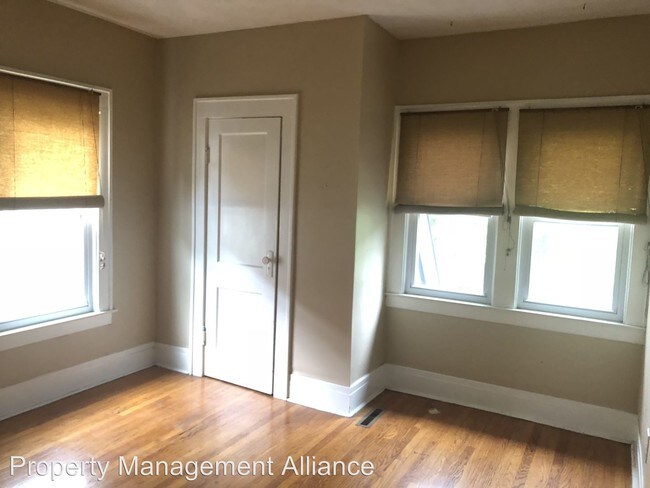 Building Photo - 3 br, 1 bath House - 306 Melrose Ave.