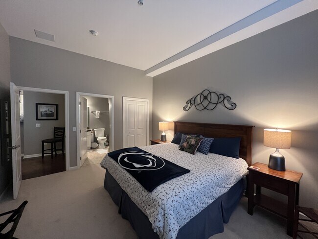 Bedroom - 200 Jefferson Ave