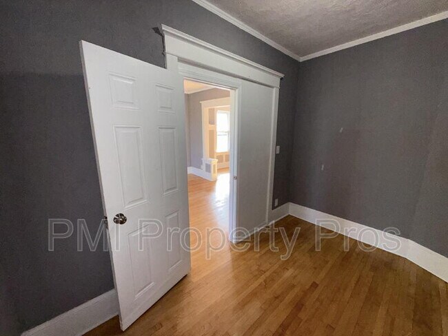 Building Photo - 2575 N 34th St