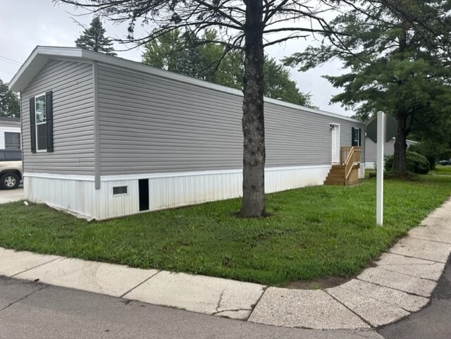 Building Photo - 123 Desander Dr