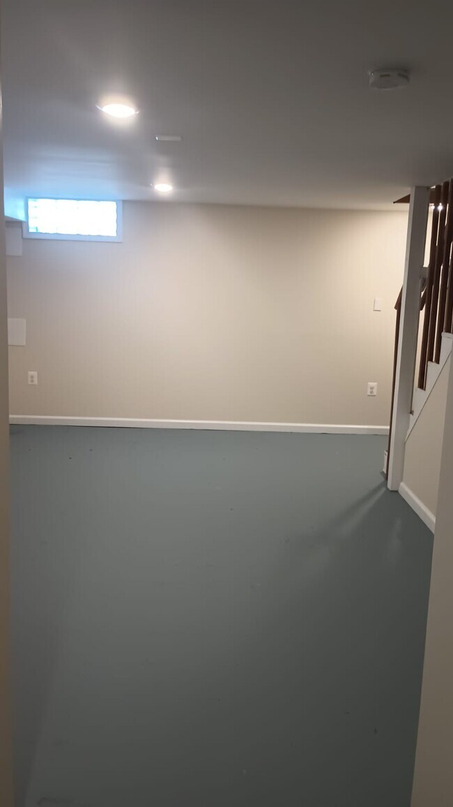 Building Photo - 7423 St Patricia Ct