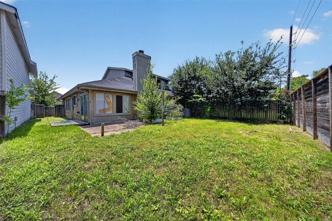 Building Photo - 13610 Sunswept Way