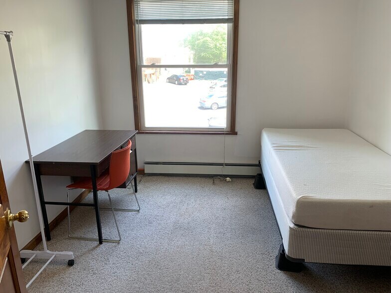 Building Photo - 2152 12th St