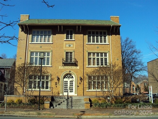 Primary Photo - 515 N Church St