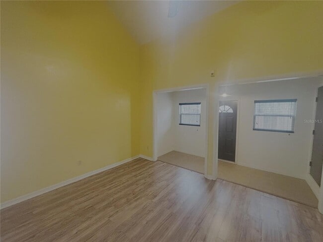 Building Photo - 900 SW 62nd Blvd