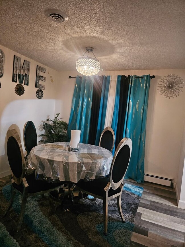 Building Photo - 1207 2nd St SW