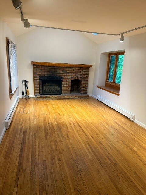 Building Photo - 8 Tobi Ln