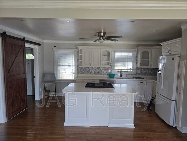 Building Photo - 3117 Smith Farm Rd