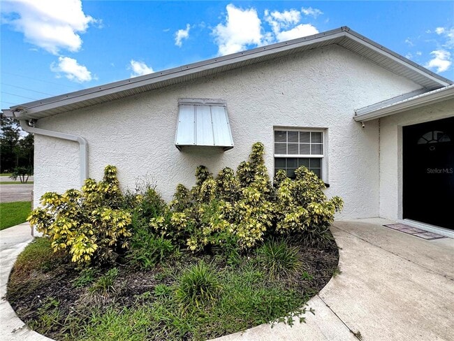 Building Photo - 11594 1st Ave