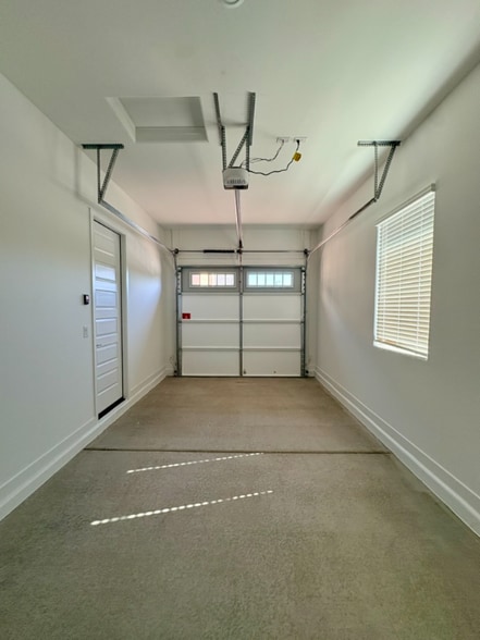 Building Photo - 456 S Jacana Ln