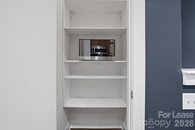 Building Photo - 440 N McDowell St