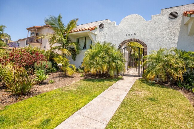 Primary Photo - Charming Second Floor Apartment Home