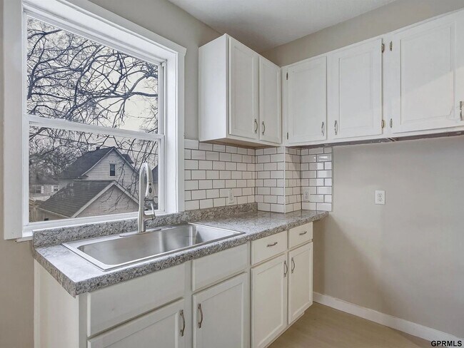 Building Photo - Two bedroom house for rent