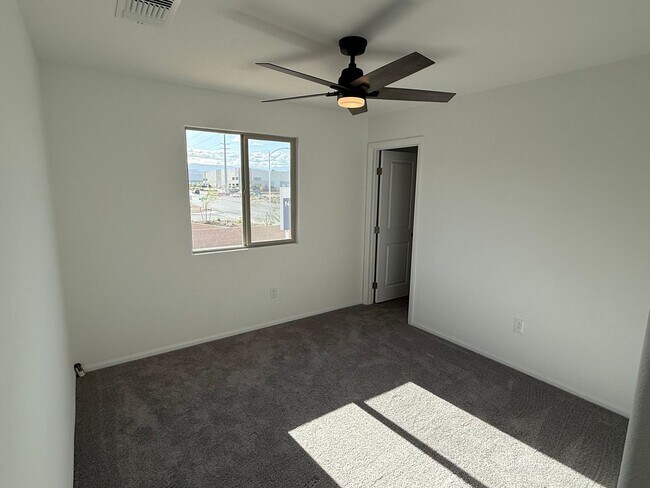 Building Photo - Brand new Southwest 3 bedrooms 2.5 bathrooms