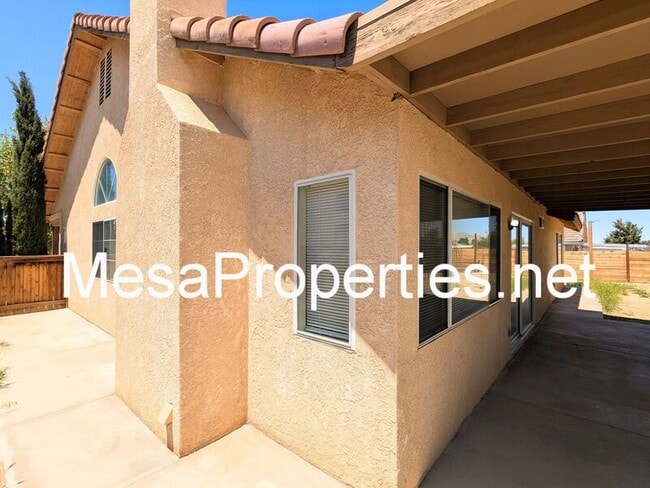 Building Photo - 15635 Desert Springs Dr