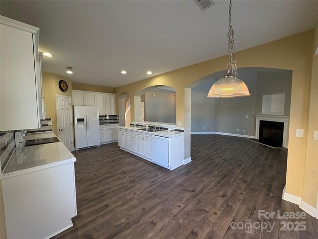 Building Photo - 118 Middleton Pl