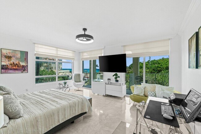 Building Photo - 3740 S Ocean Blvd