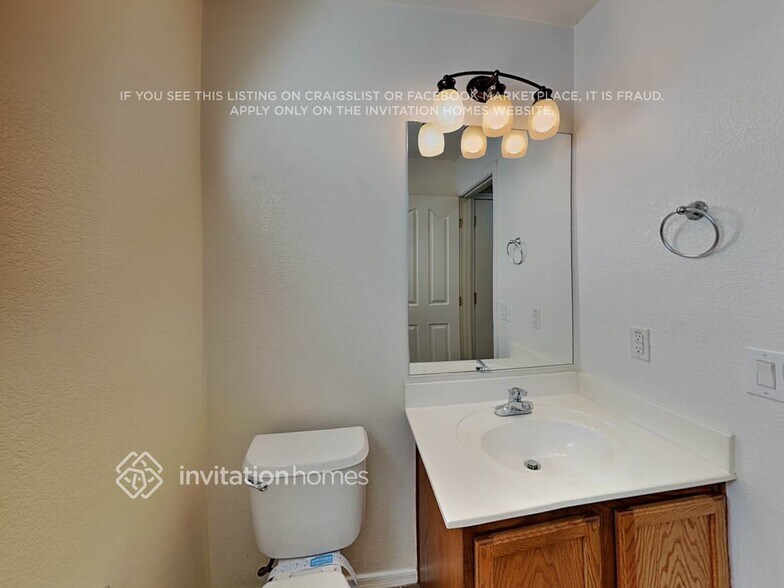 Building Photo - 6419 W Seldon Ln