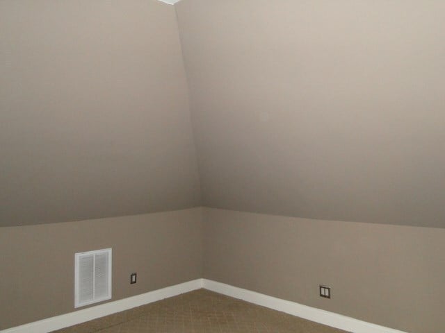 Building Photo - Great Home close to Downtown