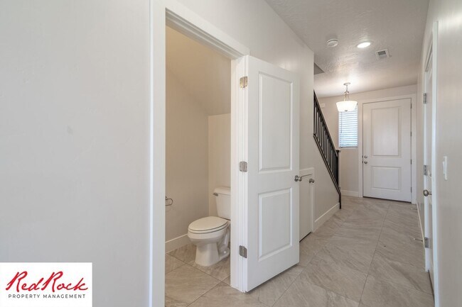 Building Photo - 1005 Tortoise Rock Dr