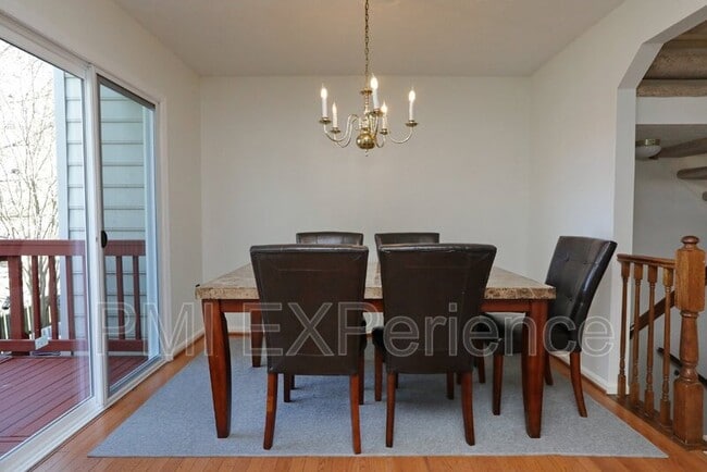 Building Photo - 12740 Wedgedale Ct